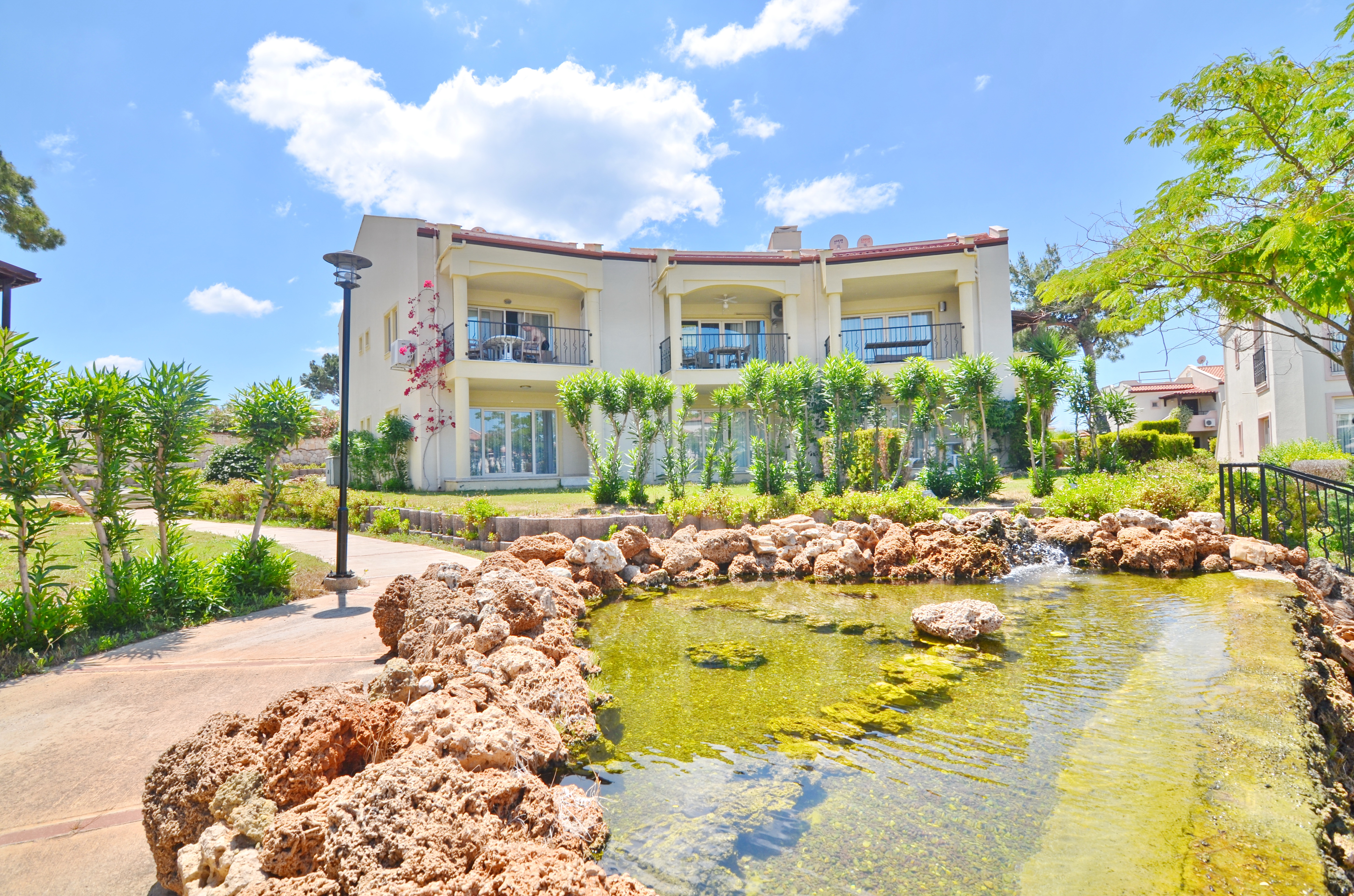 #didim #akbük #bodrum #bozbük #muğla #milas #emlak #inşaat #kiralık #satılık #apolloniumevleri #apollonium#bilgi #airbnb #altınkum #altinkum #merkez #yalıkavak #marina #site #lüx #villa #lüxvilla #günlük #söke #aydın #kuşadası #davutlar #güzelçamlı #